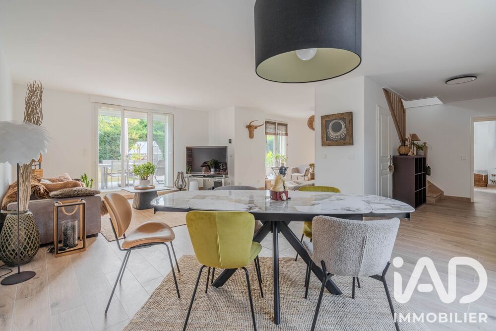 à vendre  Maison Magny-le-Hongre (77700)