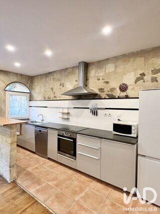  Appartement à louer 3 pièces 83 m²
