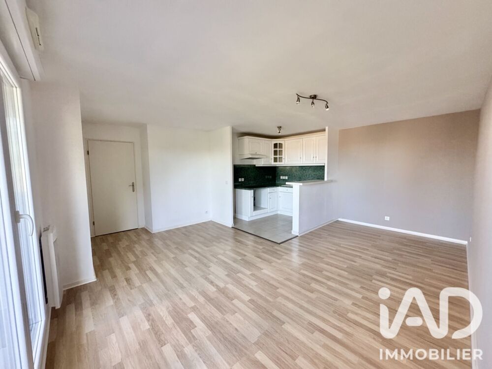 vente Appartement - 3 pièce(s) - 60 m² Combs-la-Ville (77380)