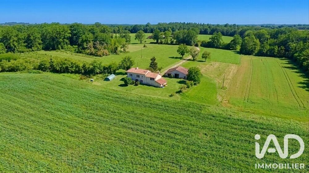 Maison 8 pièces 170 m² · à Cornille · 170 m² · 315 000 €