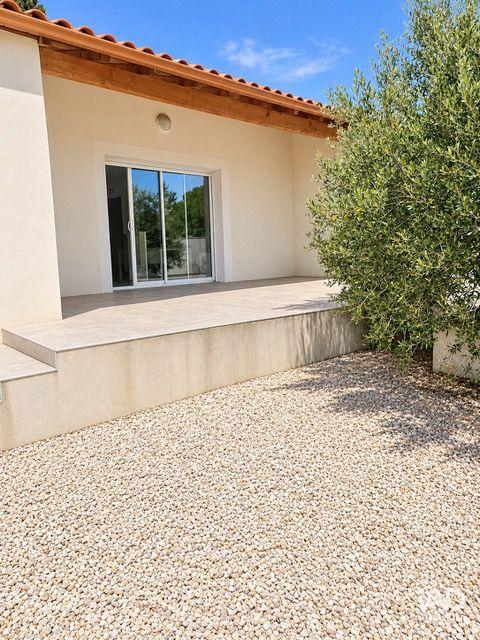   Location Bureaux 82 m&sup2; 