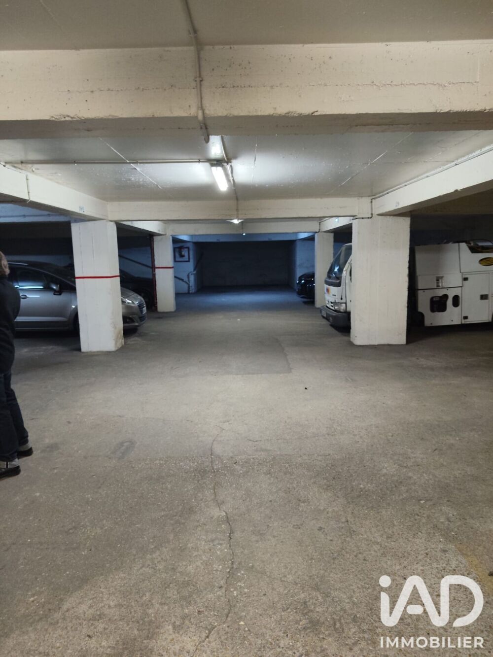 Vente Parking/Garage Vente Parking 2 400 m&sup2; Paris 10