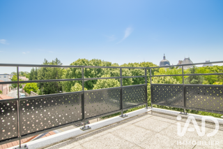  Appartement à louer 4 pièces 84 m²