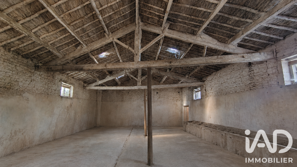 vente Maison - 5 pièce(s) - 114 m² Fontenay-le-Comte (85200)
