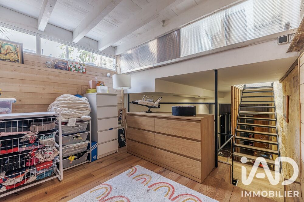 à vendre  Appartement Bordeaux (33300)