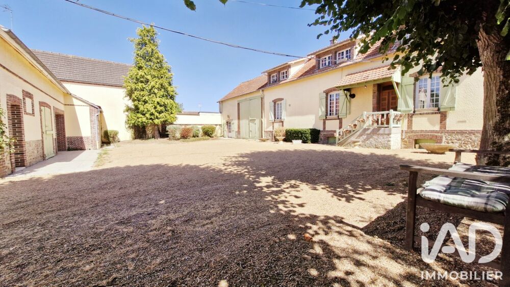 Maison 9 pièces 190 m² · à Thivars · 190 m² · 340 000 €