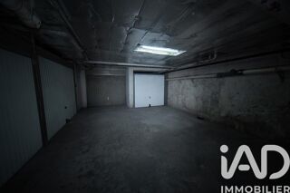  Parking / Garage � vendre 12 m�