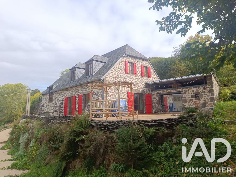 Vente Maison Vente Grange 7 pièces Saint-projet-de-salers