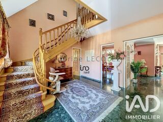  Maison à vendre 8 pièces 244 m²