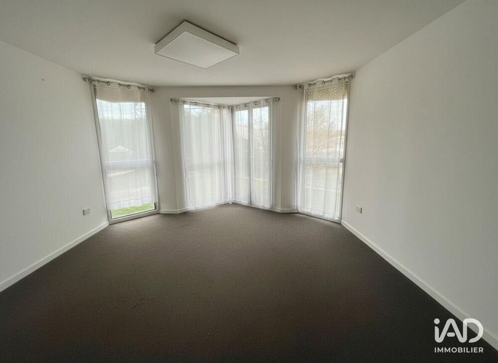 Location Atelier 80 m&sup2;