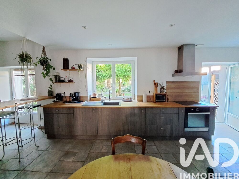 vente Maison - 7 pièce(s) - 203 m² Soumoulou (64420)