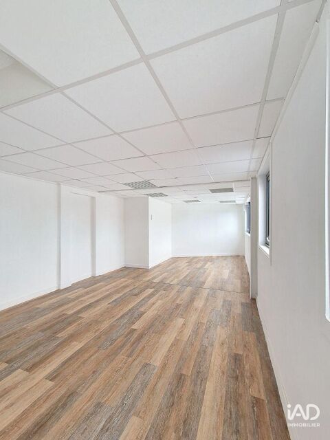   Location - 32 m² 