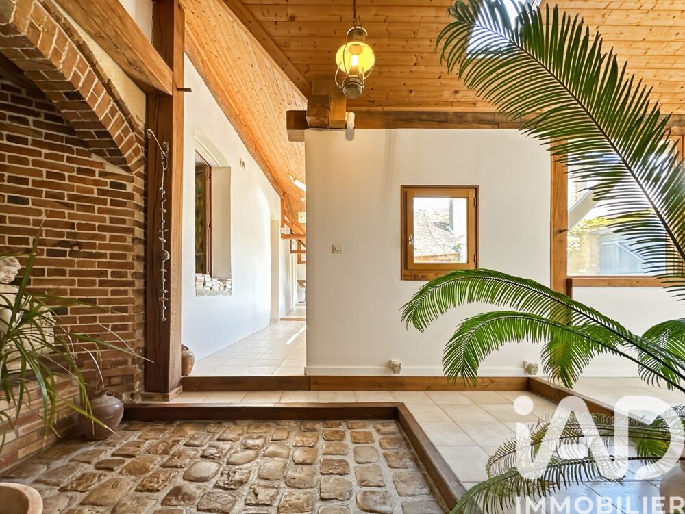 Maison 11 pièces 382 m² · à La Chapelle-sur-Oreuse · 382 m² · 547 000 €