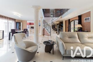  Maison à vendre 10 pièces 338 m²
