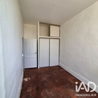  Immeuble à vendre 702 m²