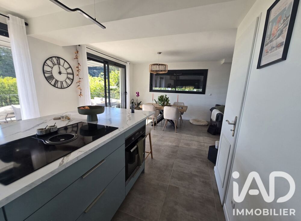 à vendre  Maison Le Revest-les-Eaux (83200)
