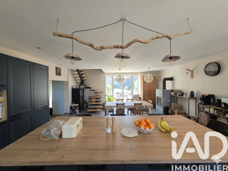  Maison à vendre 10 pièces 271 m²