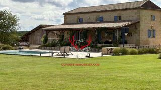  Maison � vendre 9 pi�ces 325 m�