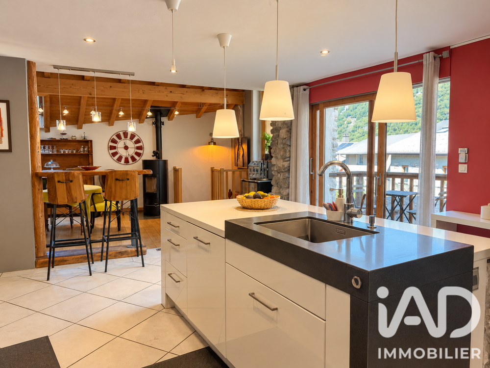 Vente Maison Vente Maison de village 8 pièces Saint-jean-de-maurienne