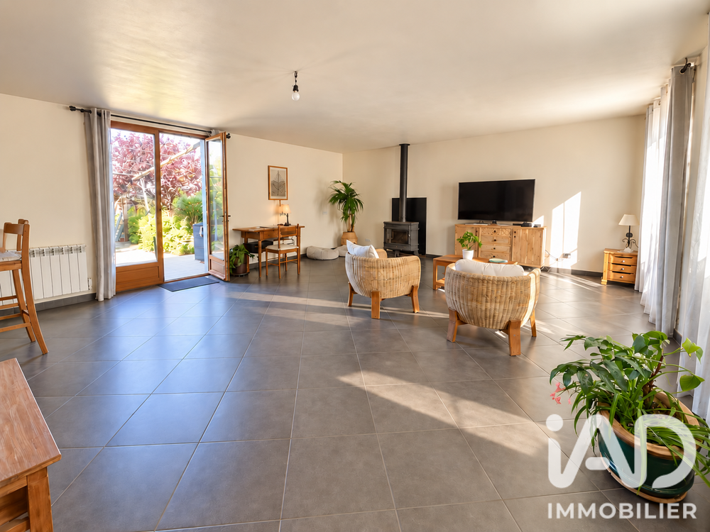 Vente Maison Vente Maison traditionnelle 5 pièces Saint-hilliers