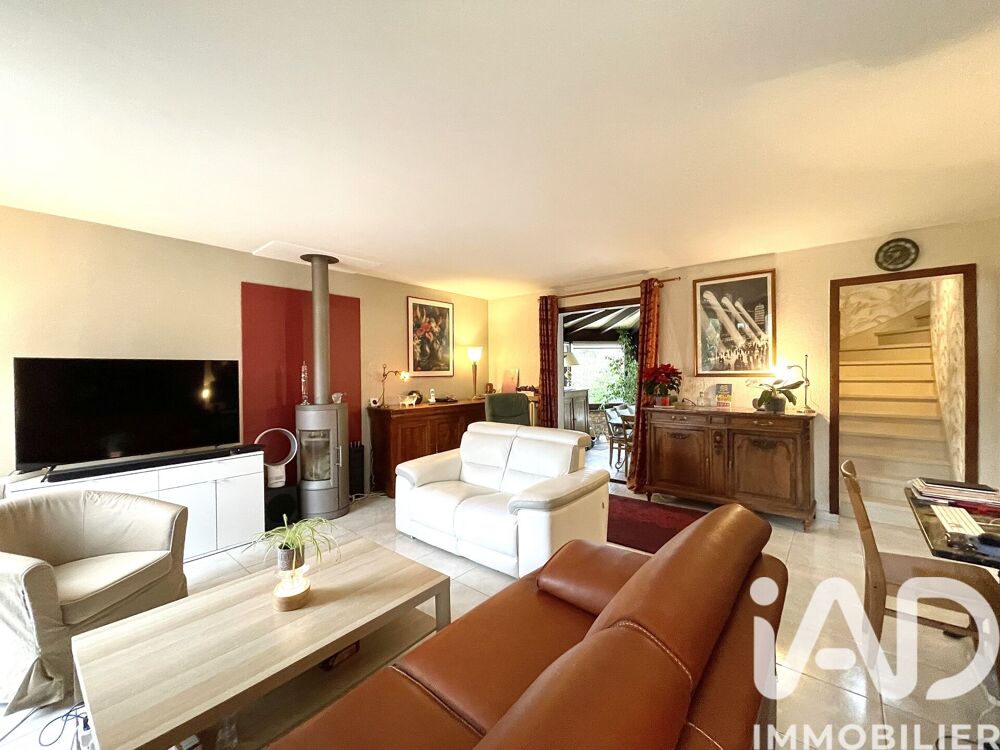 Vente Maison Vente Maison traditionnelle 6 pièces Saint-fargeau-ponthierry