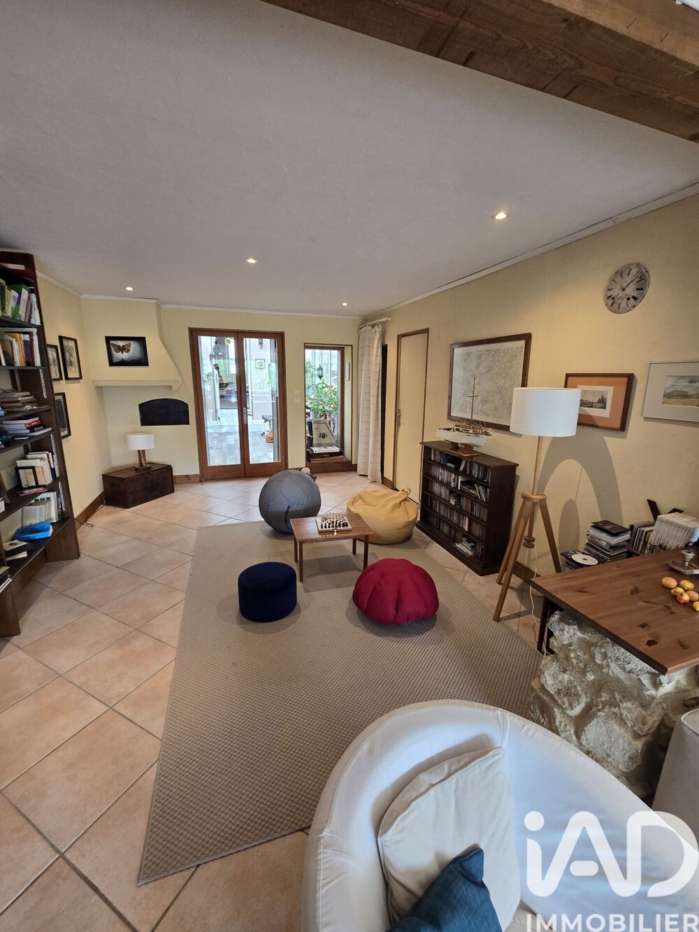 vente Maison - 6 pièce(s) - 235 m² Bioncourt (57170)