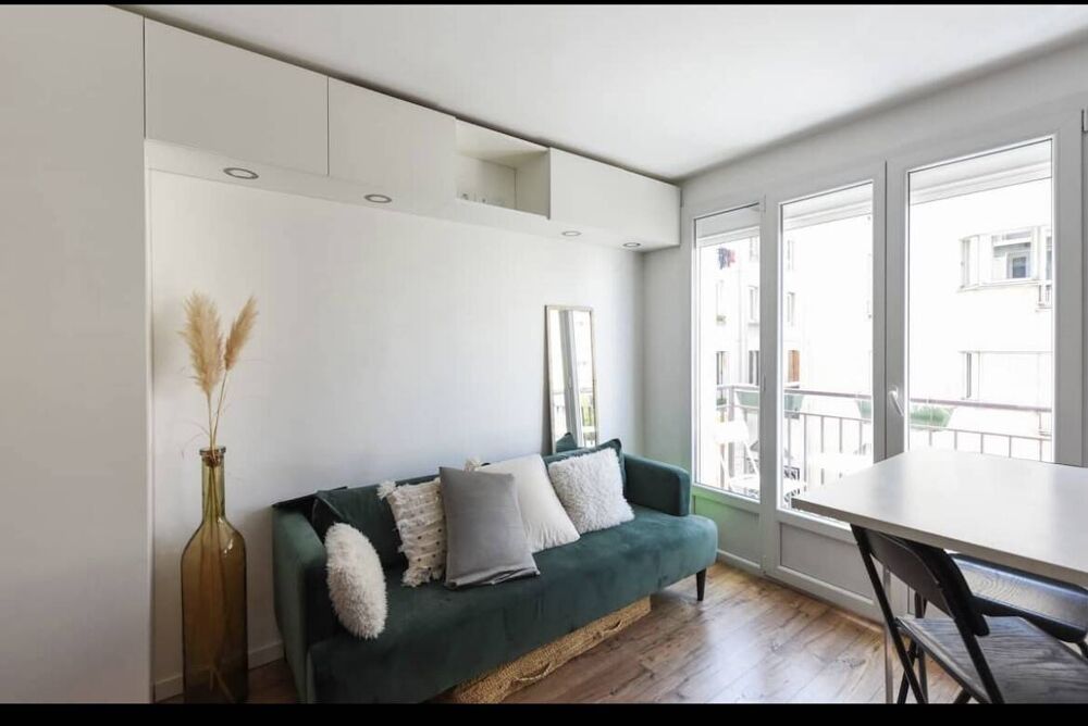 Vente Appartement 2 pièces refait à neuf avec balcon Paris 10