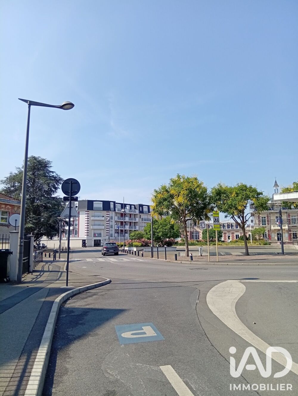 Vente Parking/Garage Vente Parking 12 m&sup2; Persan