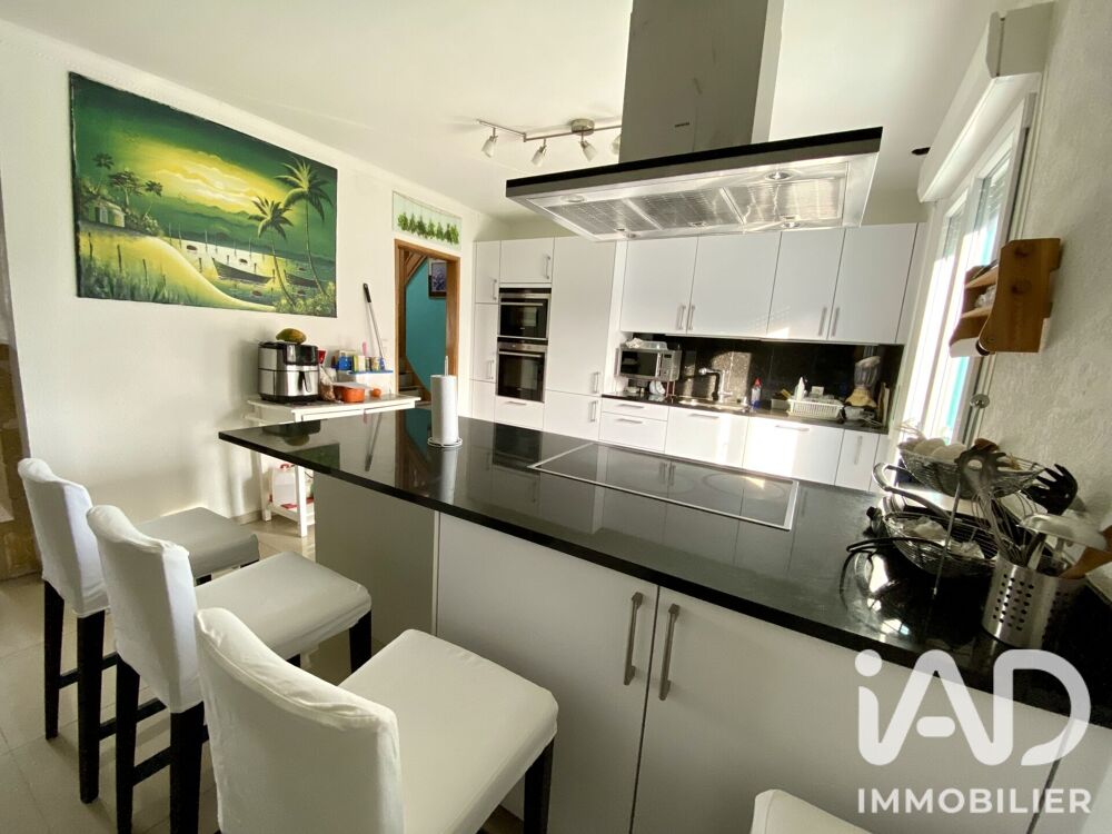 à vendre  Maison Saint-Louis (68300)
