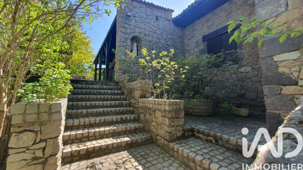 à vendre  Maison Orcines (63870)