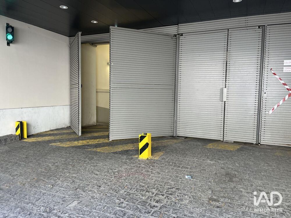 Location Parking/Garage Location Parking 5 m&sup2; Paris 9