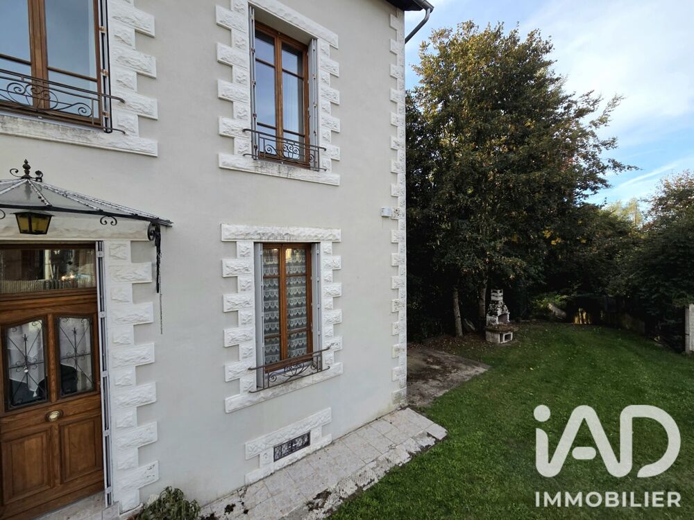 Vente Maison Vente Maison de village 12 pièces Sornac
