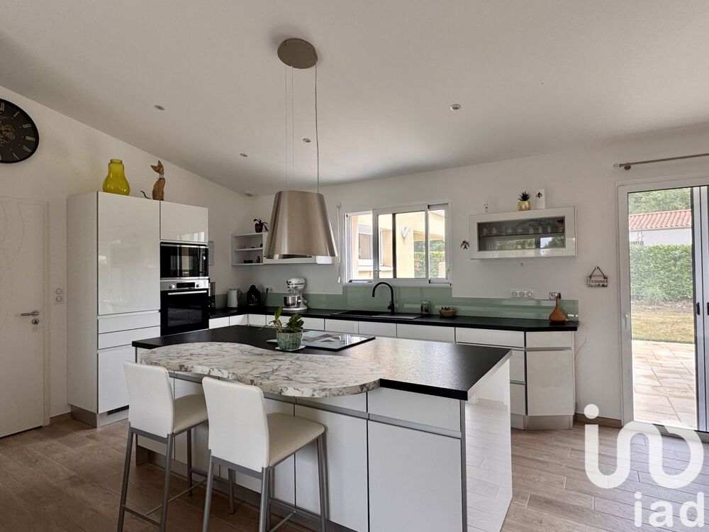 Vente Maison Vente Maison de village 4 pièces Saint-maurice-le-girard