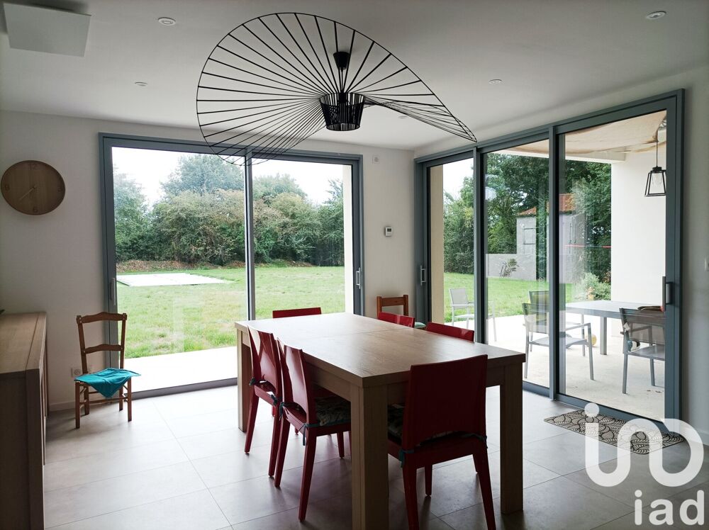 Vente Maison Vente Maison/villa 10 pièces Corme-royal