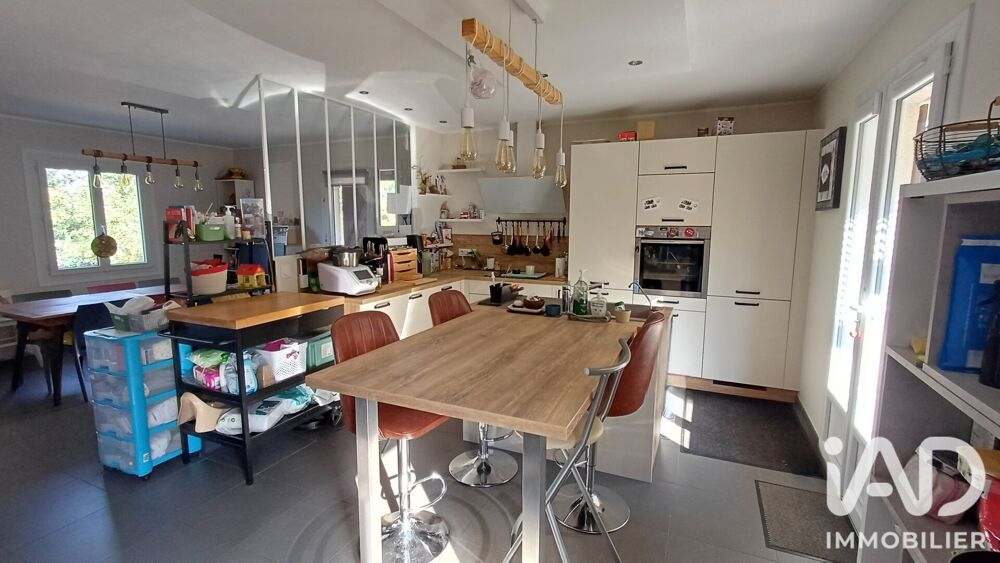 vente Maison - 7 pièce(s) - 123 m² Plaimpied-Givaudins (18340)