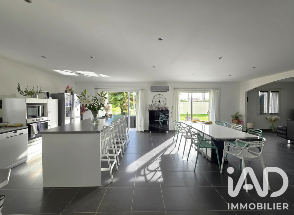 Vente Maison Vente Maison/villa 5 pièces Saint-just-luzac