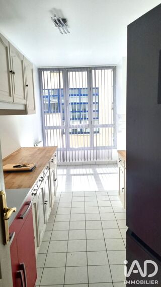  Appartement à louer 3 pièces 76 m²