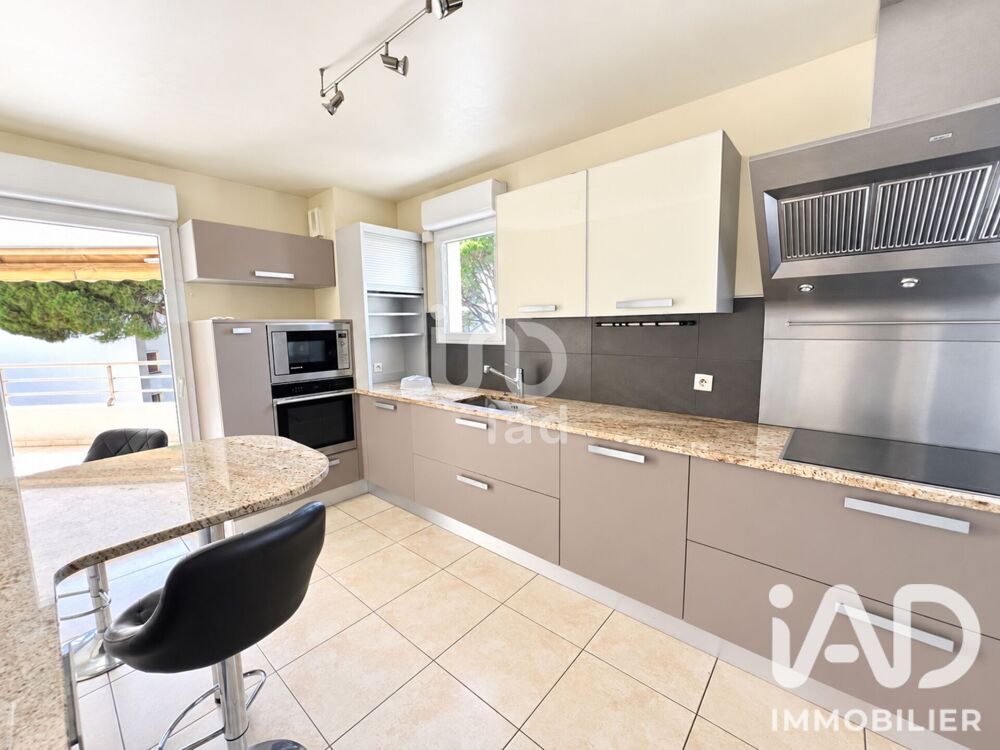 à vendre  Appartement Saint-Raphaël (83700)