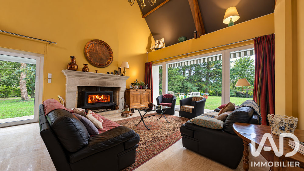 Vente Maison Vente Maison/villa 8 pièces Saunay