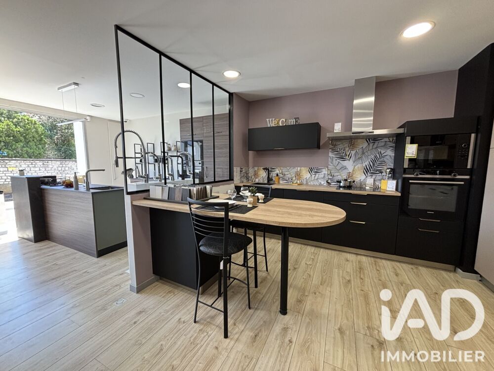   Vente Charpente, Menuiserie 320 m&sup2; 
