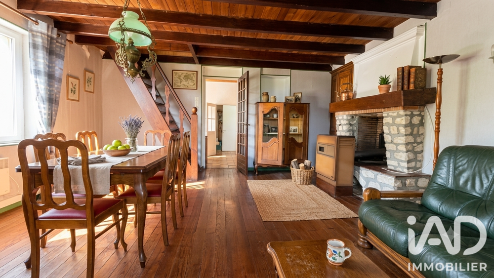 Vente Maison Vente Maison de village 4 pièces Saint-même-les-carrières