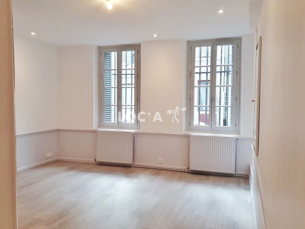 750€ CC/ Mois - Spacieux appartement F2 de 52.5 m² entiè....