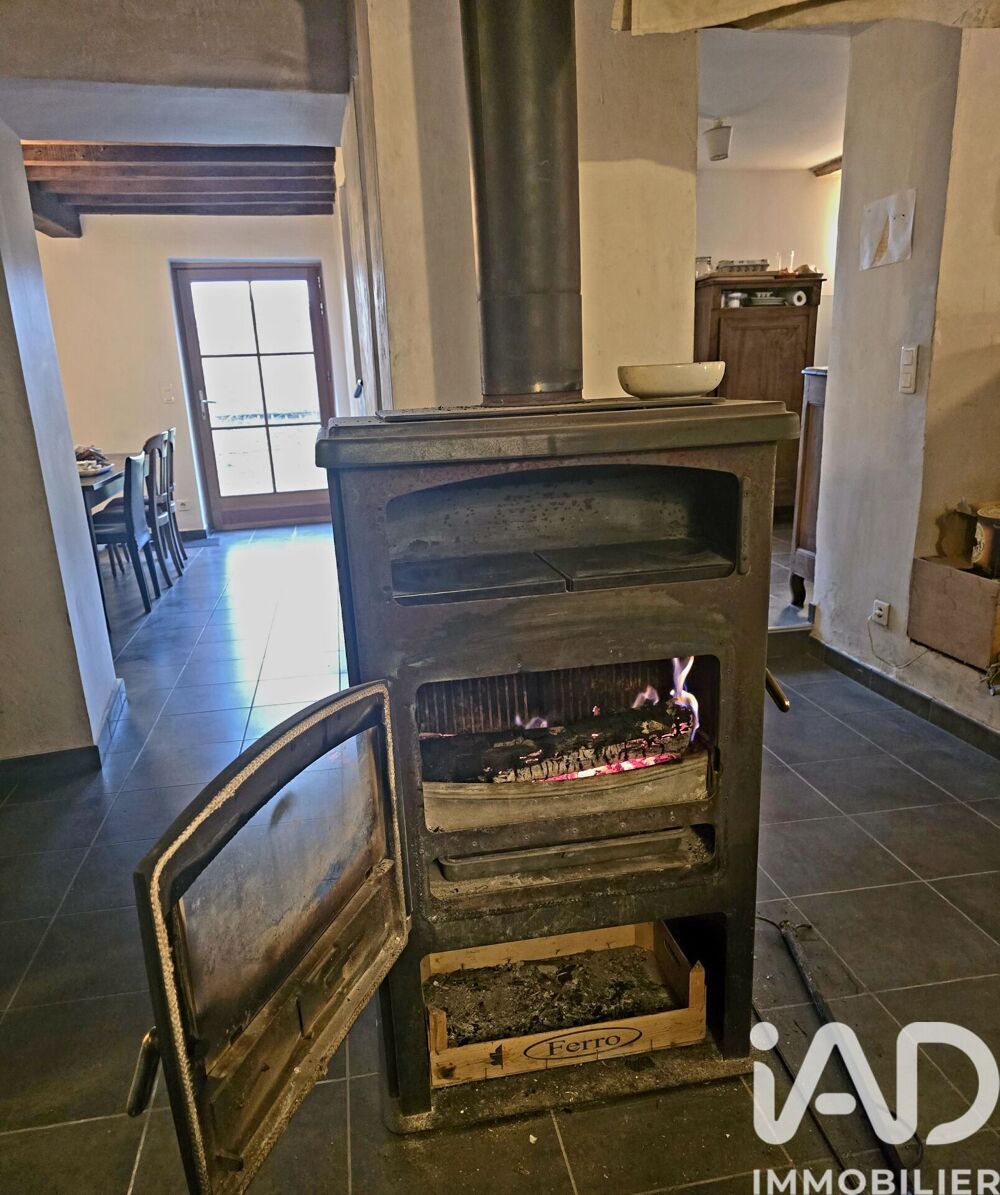 Vente Maison Vente Maison de village 7 pièces Chambost-longessaigne
