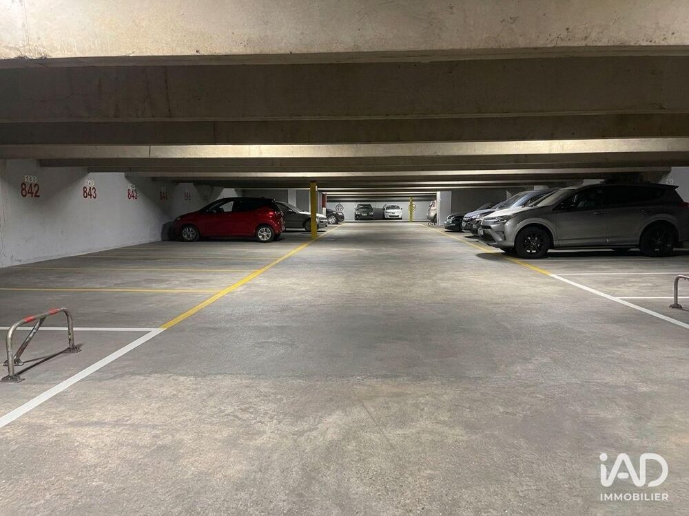 Location Parking/Garage Location Parking 11 m&sup2; Paris 13