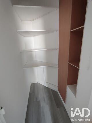  Appartement à louer 4 pièces 80 m²
