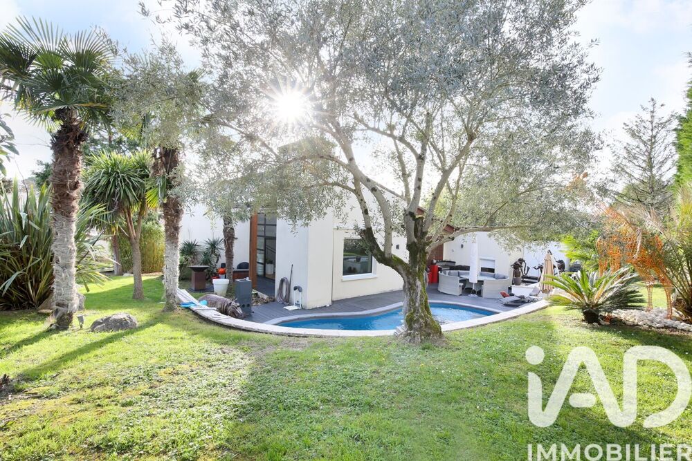 Vente Maison Vente Maison d'architecte 5 pièces Pechbonnieu