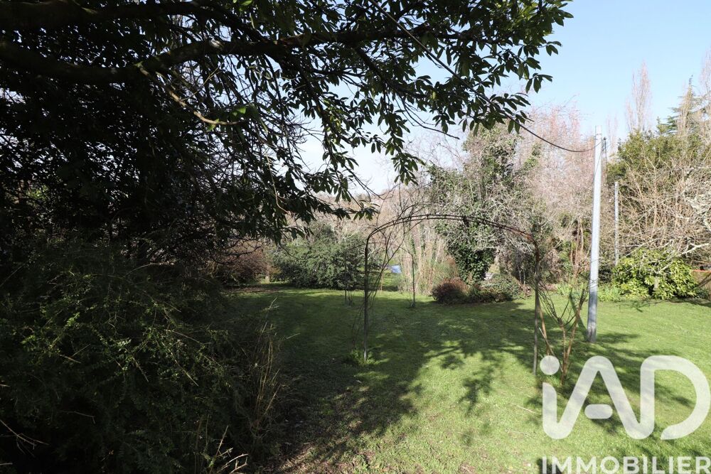Vente Maison Vente Maison de campagne 8 pièces Montguyon
