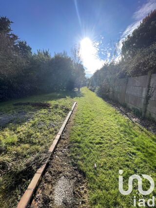  Terrain à vendre 932 m²