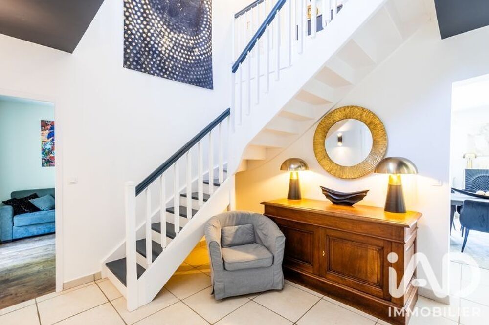 à vendre  Maison Saint-Bonnet-les-Oules (42330)