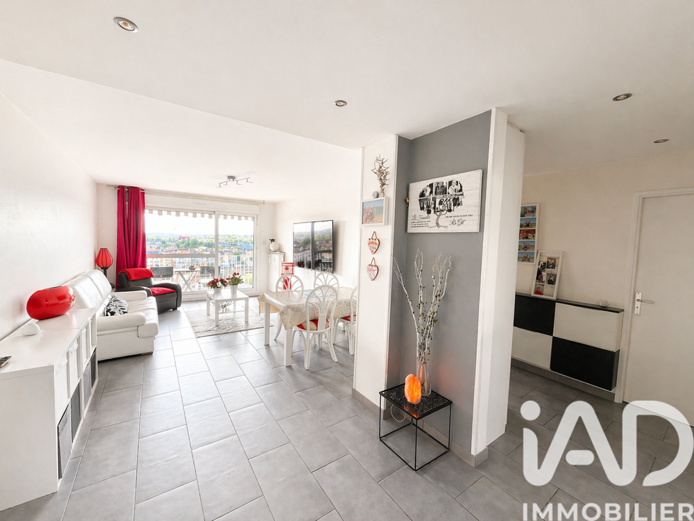 Appartement 3 pièces 66 m² · à Corbeil-Essonnes · 66 m² · 160 000 €